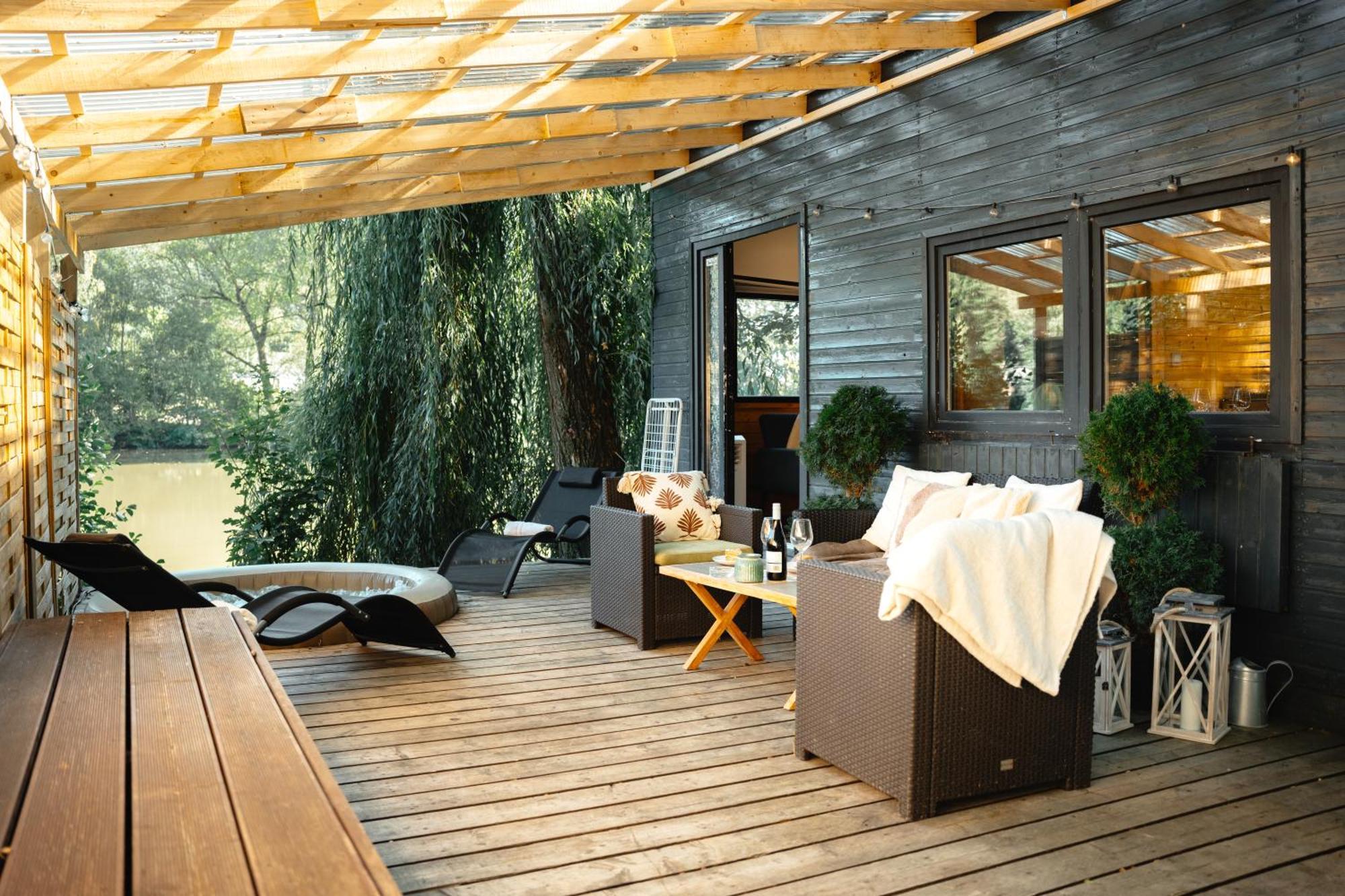 Secret Lake Prag Magic Place Relaxation& Wellness Rehenice Zewnętrze zdjęcie